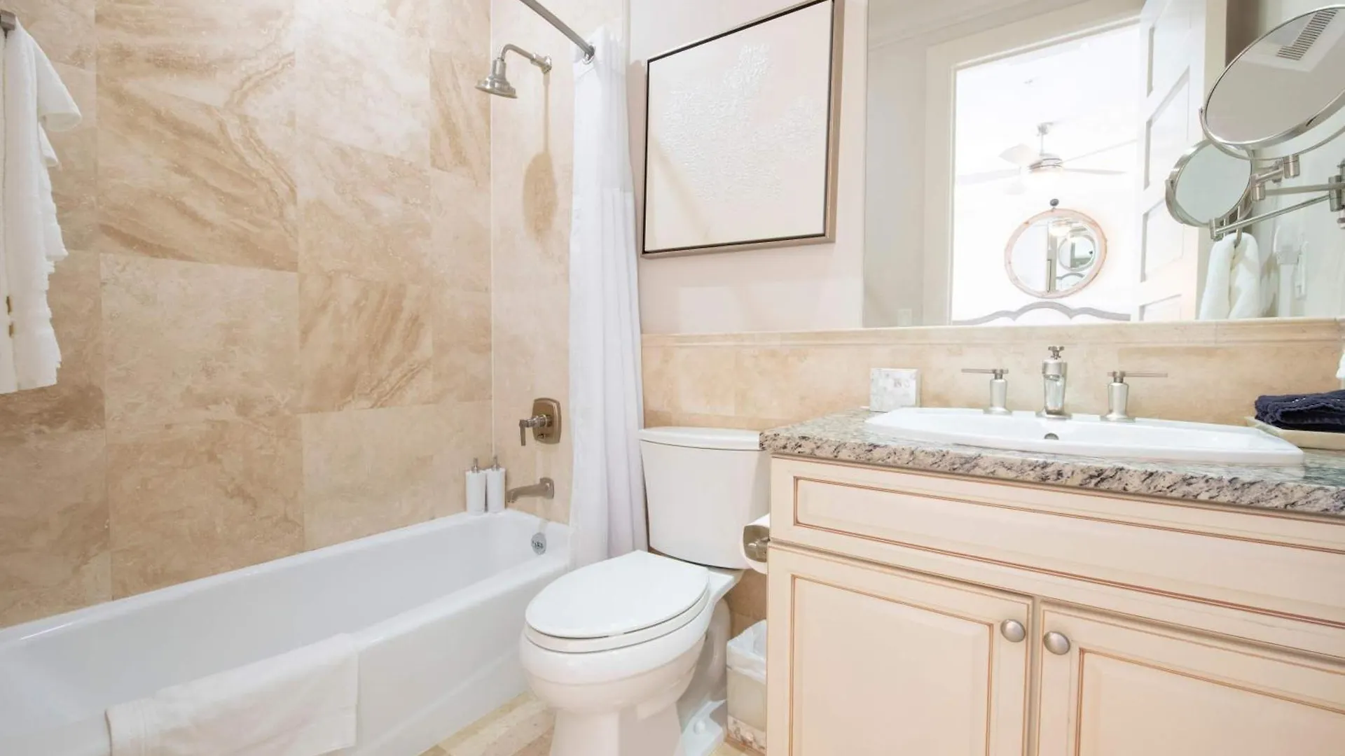 Seabreeze 8 - Luxury 4-Bedroom On Dog City