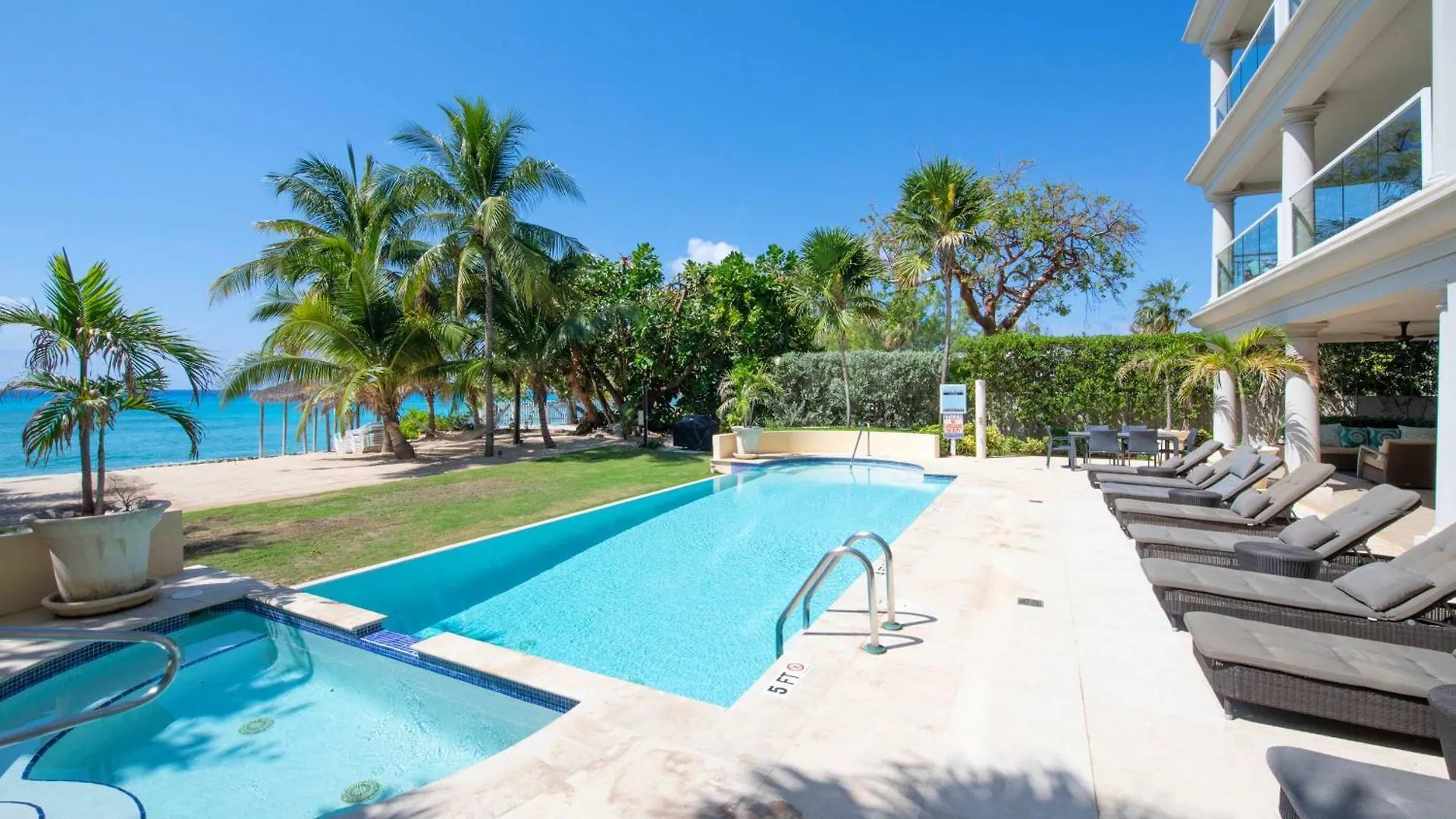 Appartement Seabreeze 8 - Luxury 4-Bedroom On Dog City